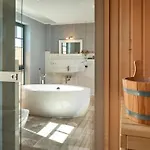 In Mit Grosser Sauna By Interhome Vakantiehuis *